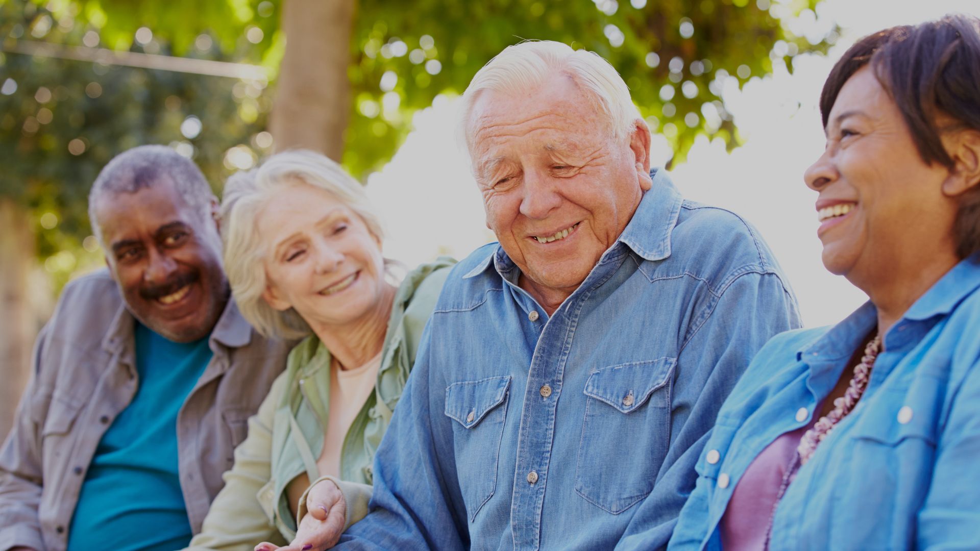 How To Foster Friendships in a Senior Living Environment - Hero